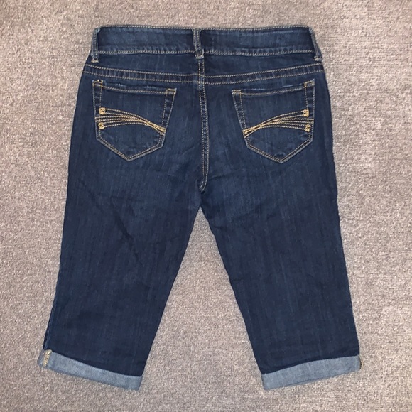 Decree Shorts - Picture 2 of 8